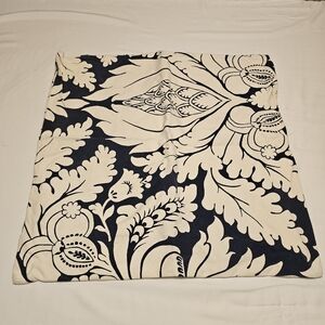 Pottery Barn Damask Floral Canvas Pillow Covers Set of 2 Navy Cream 24" x 24"